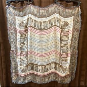 Beautiful Scarf-excellent condition!